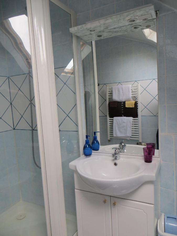 مبيت وإفطار Avaray La Ferme De L'Isle Et Sa Roulotte المظهر الخارجي الصورة