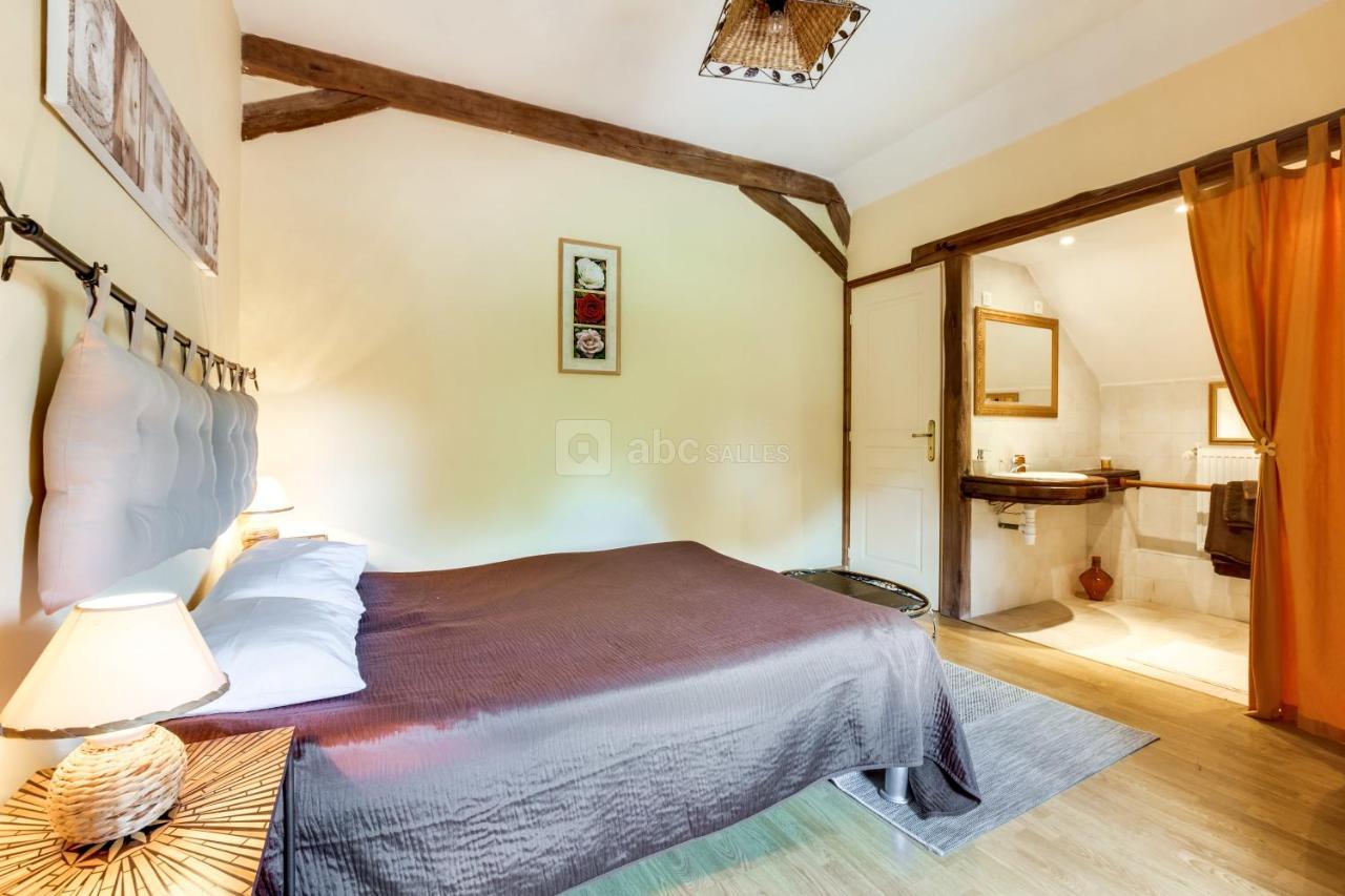 مبيت وإفطار Avaray La Ferme De L'Isle Et Sa Roulotte المظهر الخارجي الصورة