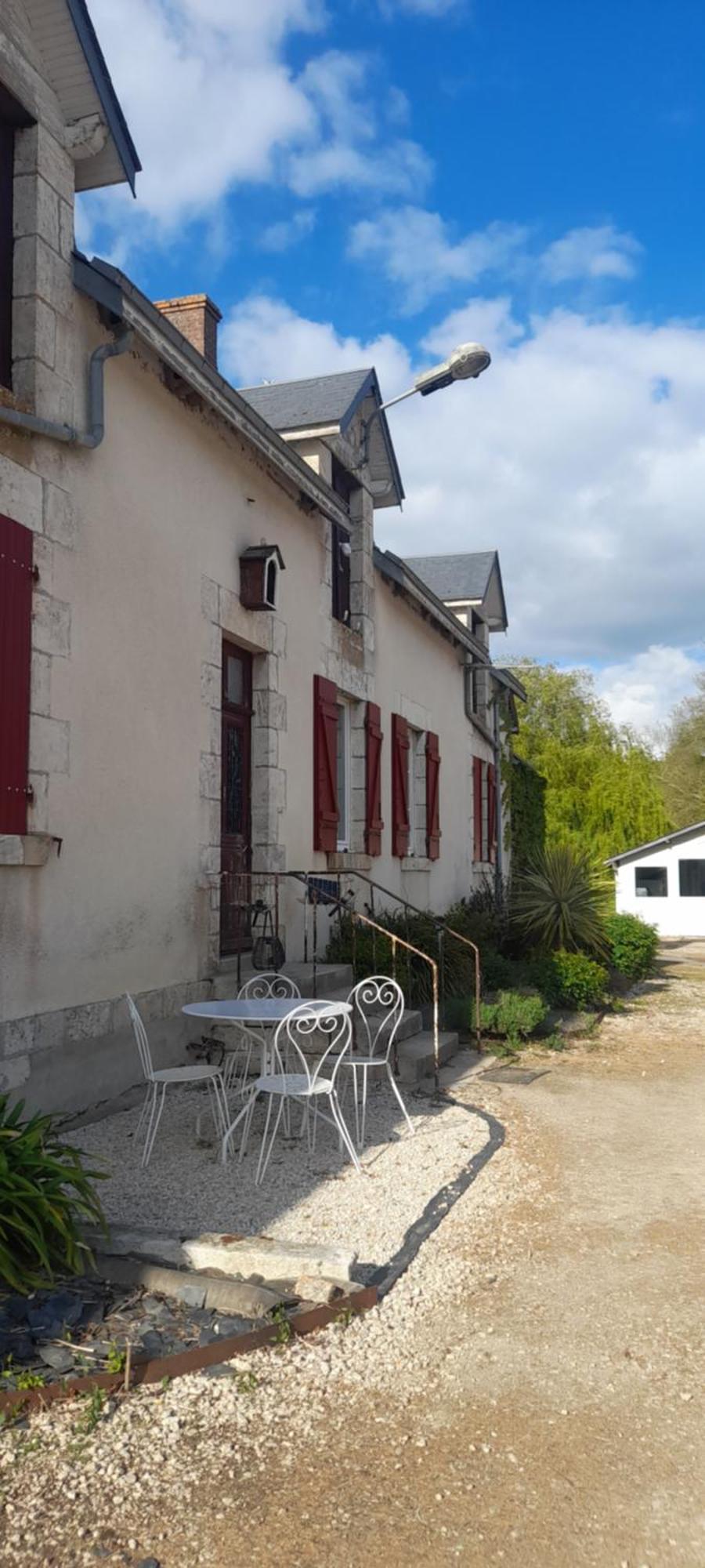 مبيت وإفطار Avaray La Ferme De L'Isle Et Sa Roulotte المظهر الخارجي الصورة